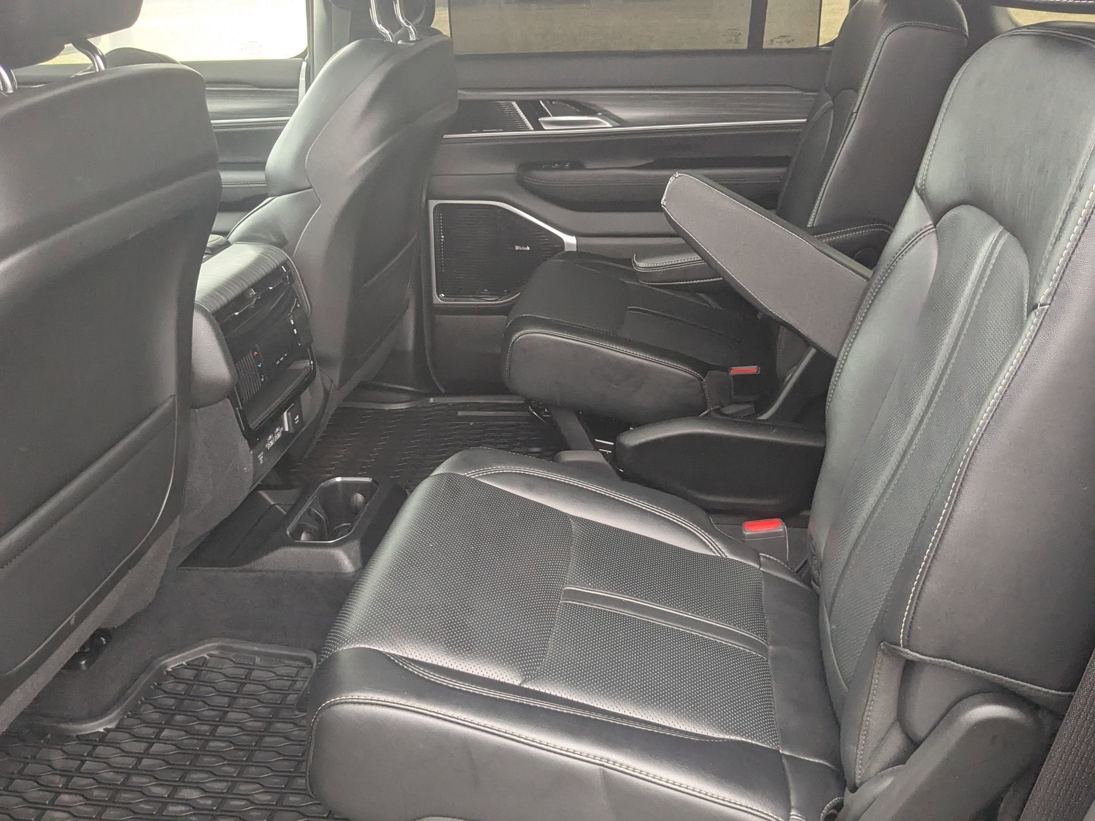 2024 Jeep Wagoneer Series III