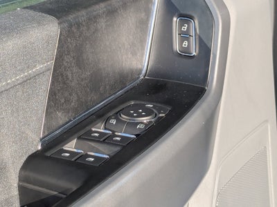 2023 Ford F-150 Lightning XLT