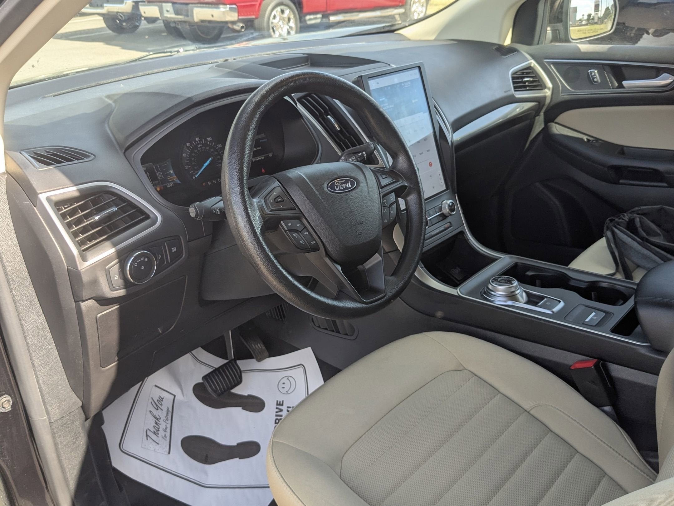 2022 Ford Edge SE