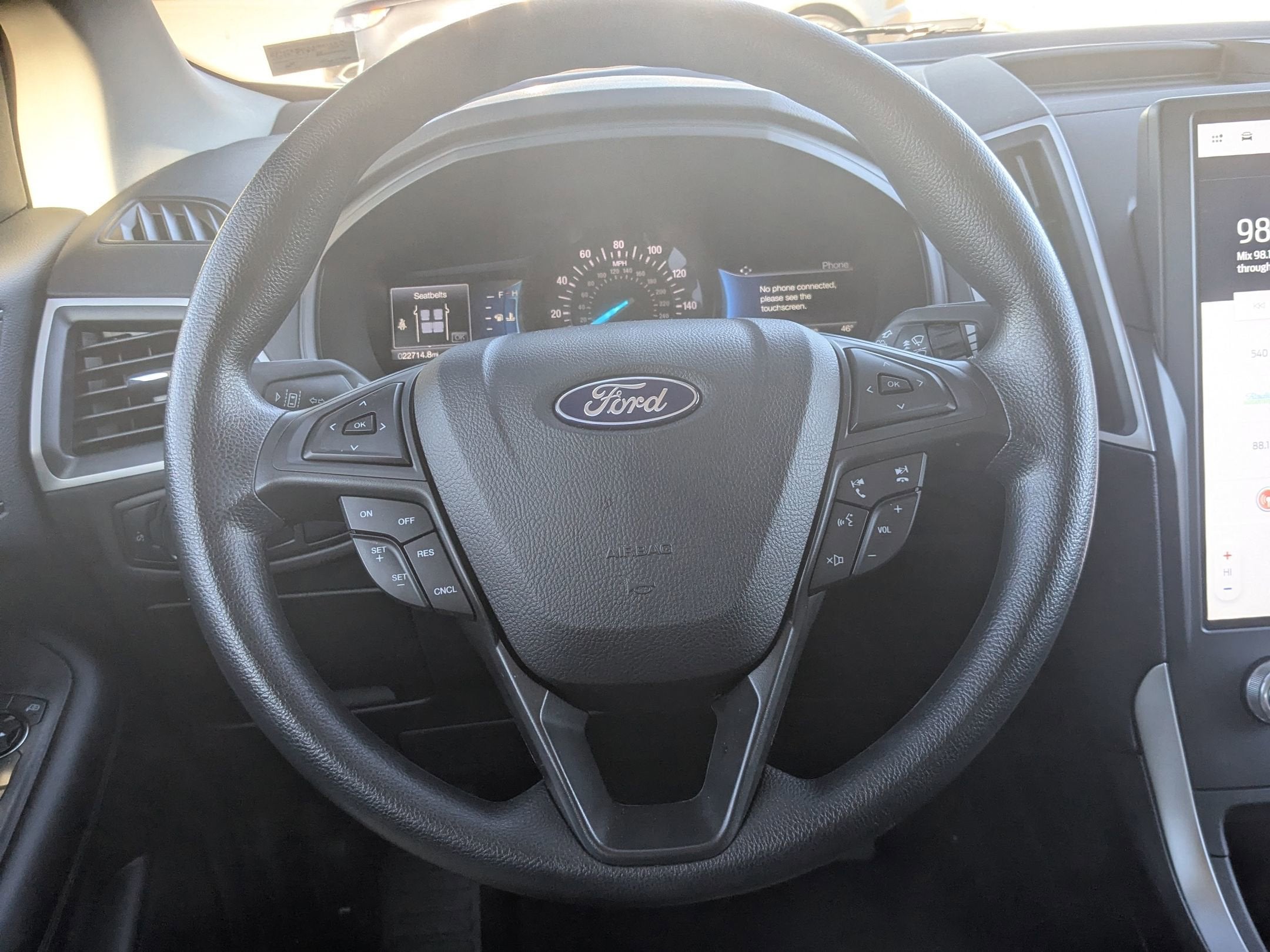 2022 Ford Edge SE