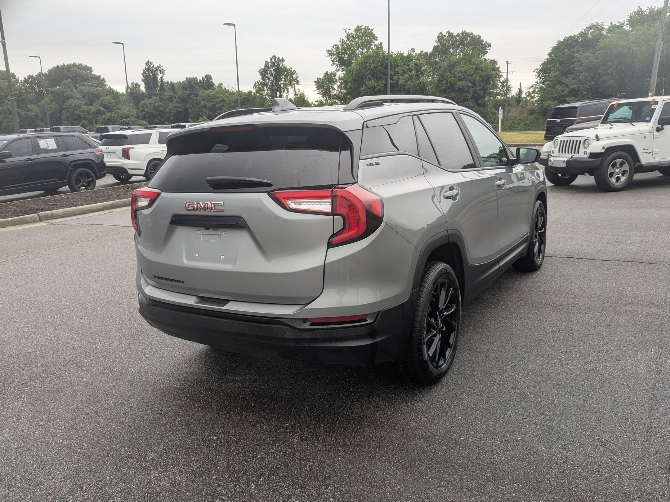 2023 GMC Terrain SLE