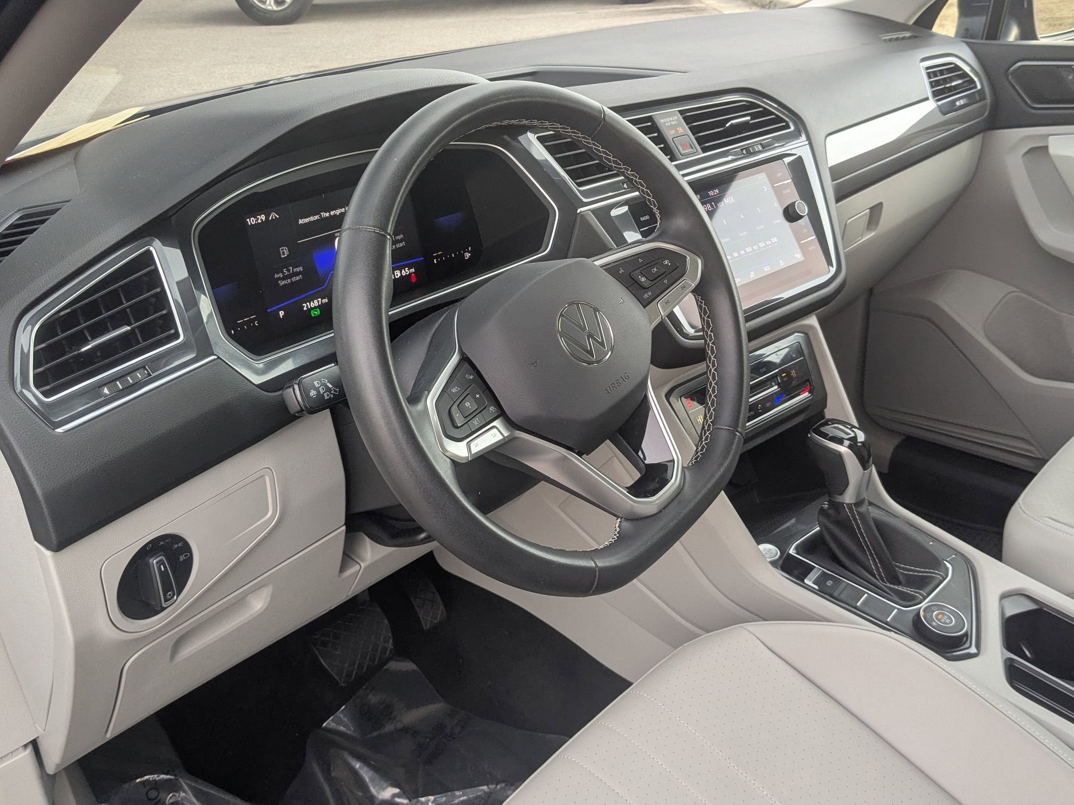 2022 Volkswagen Tiguan SE