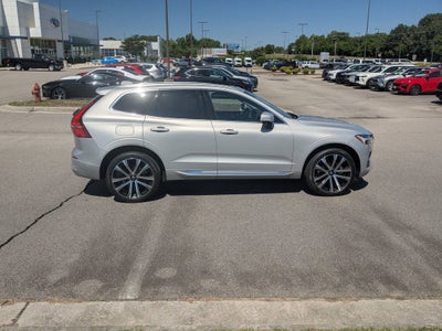 2023 Volvo XC60 Ultimate Bright Theme