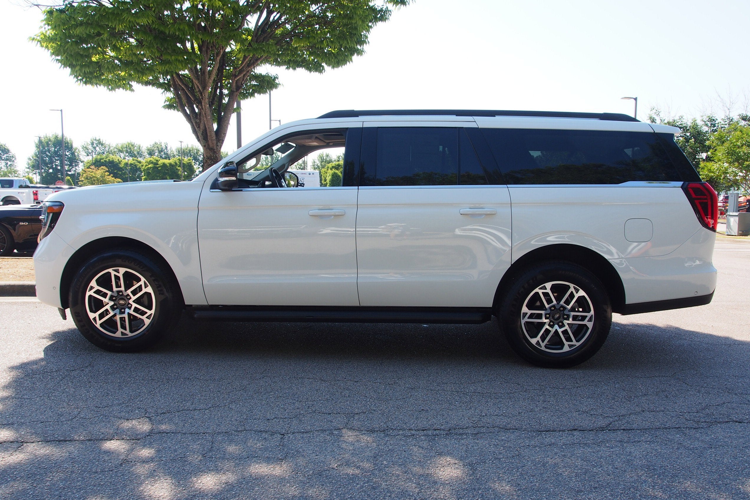 2025 Ford Expedition Max Active