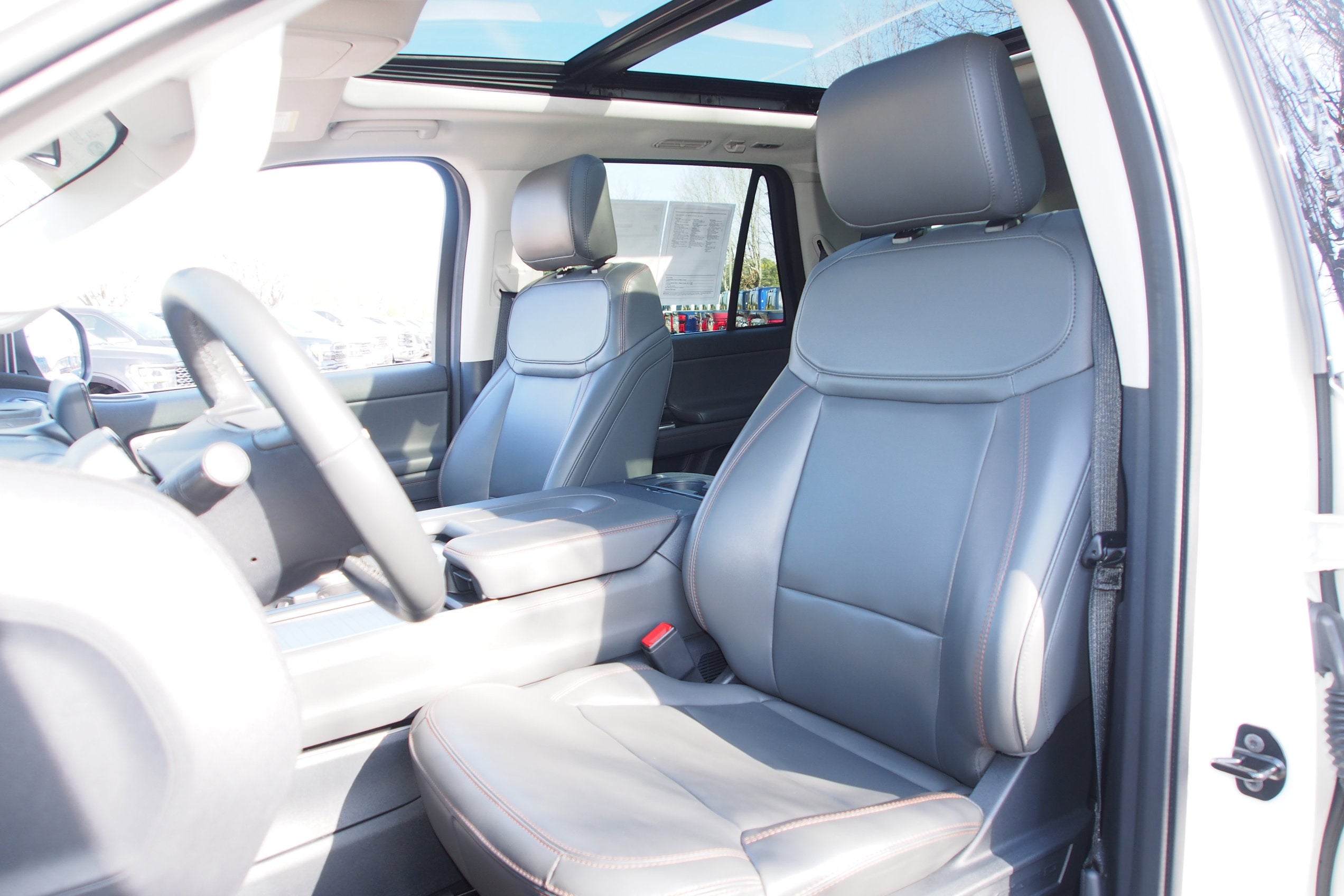 2025 Ford Expedition Active