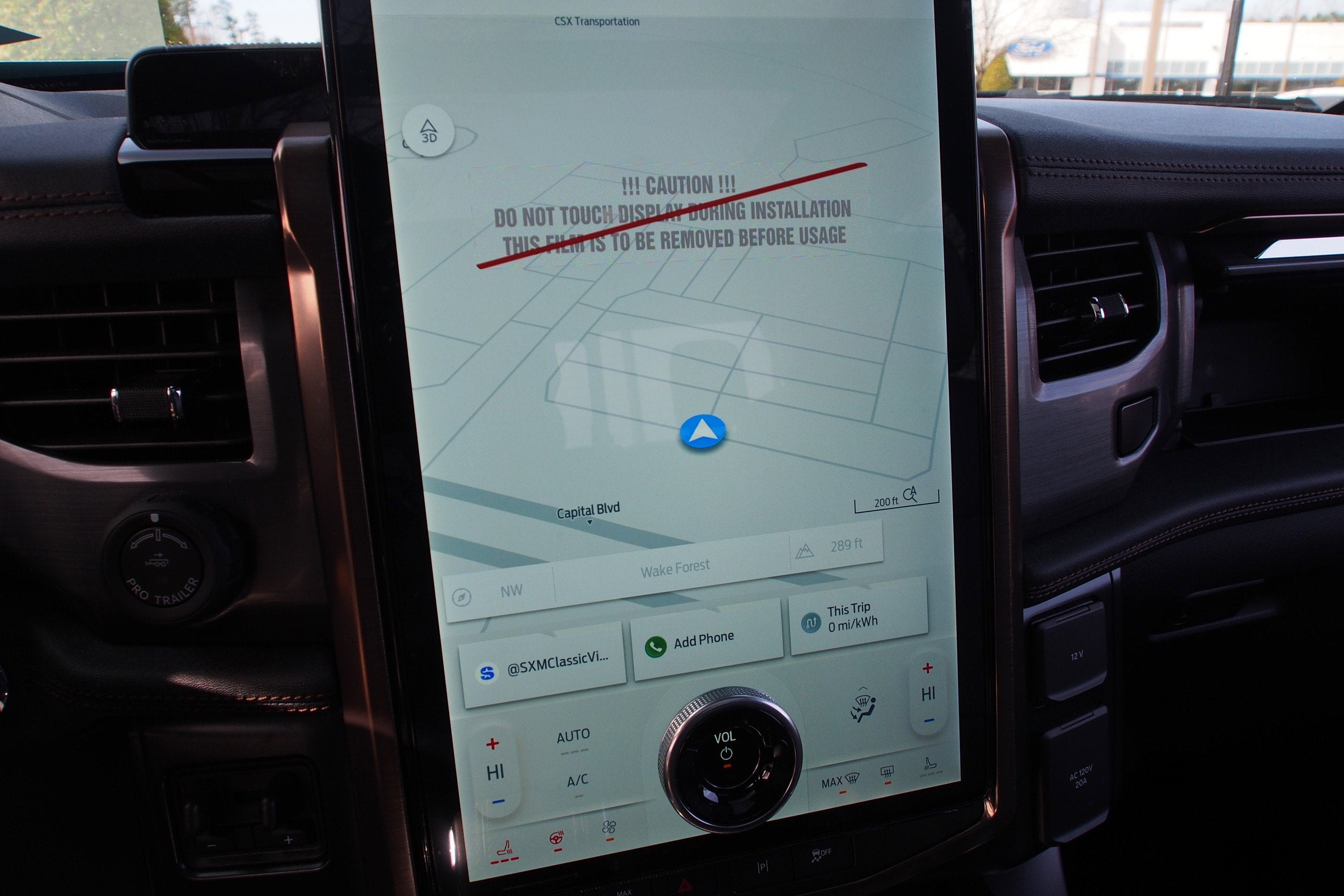 2025 Ford F-150 Lightning LARIAT