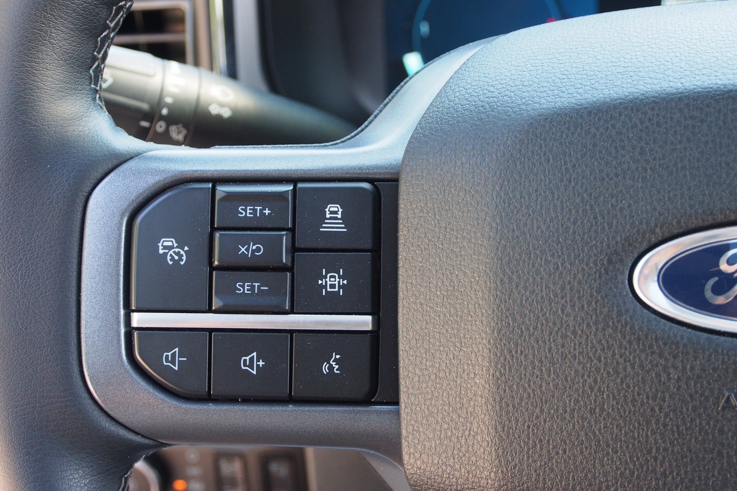 2025 Ford Super Duty F-350 DRW LARIAT