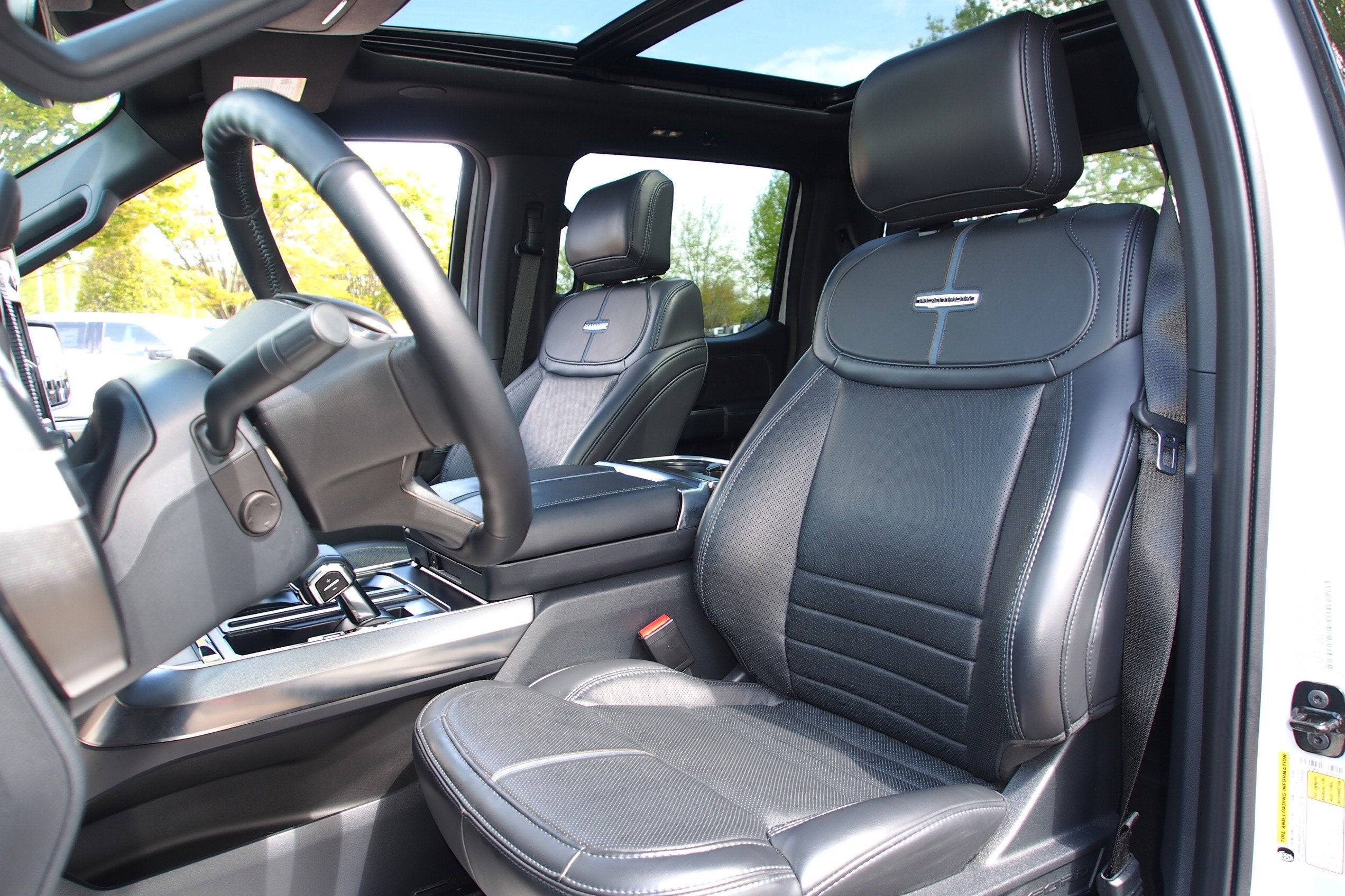 2025 Ford F-150 Platinum