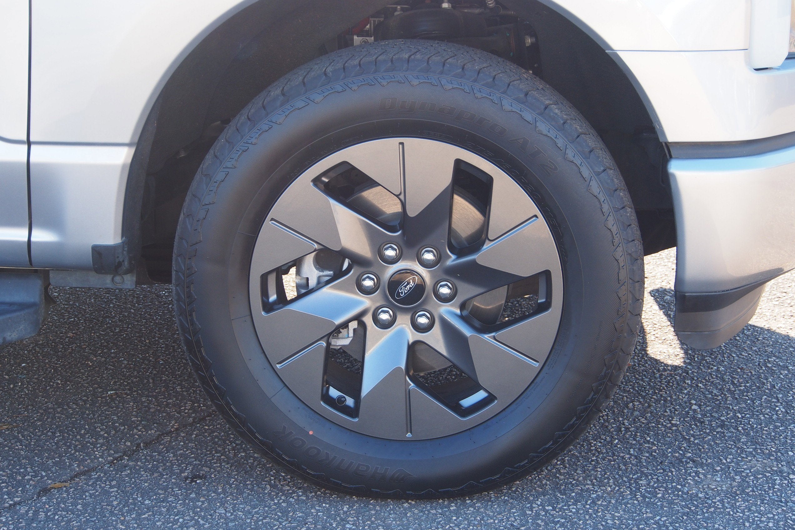 2023 Ford F-150 Lightning LARIAT