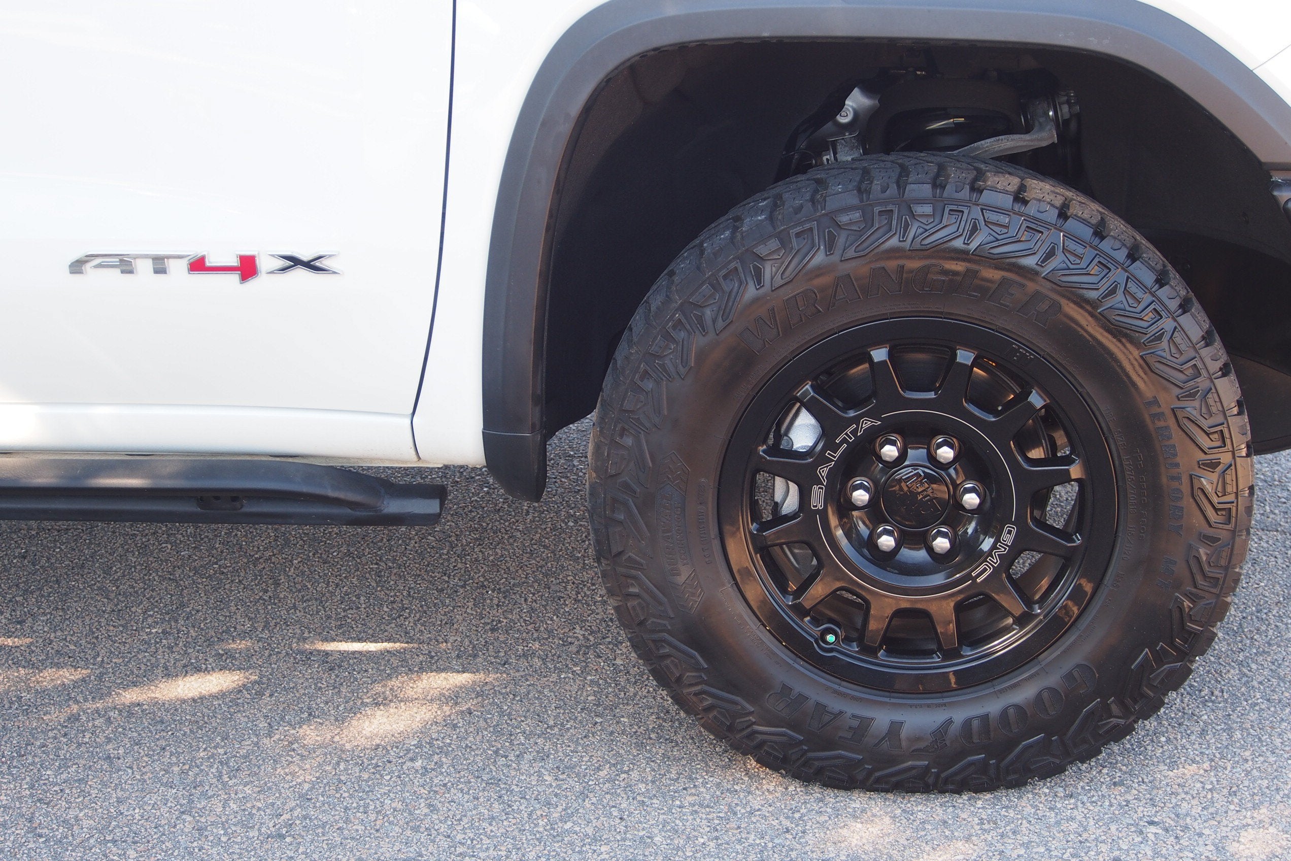 2023 GMC Sierra 1500 AT4X
