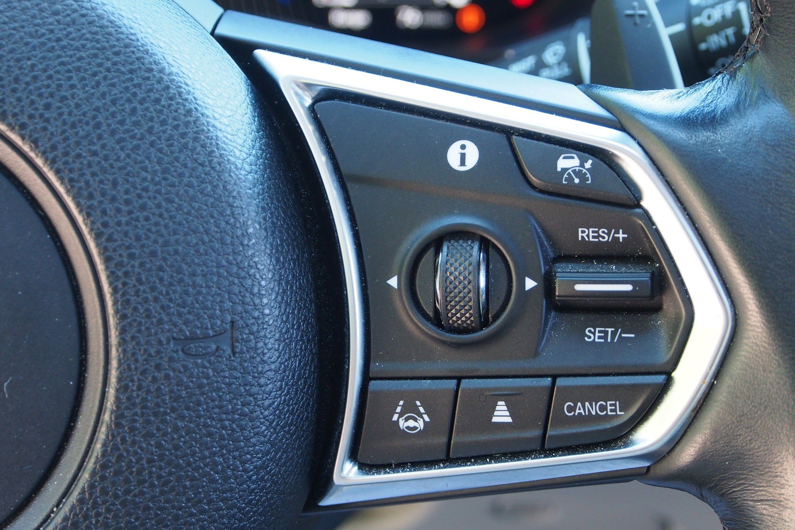 2023 Acura MDX w/Advance Package