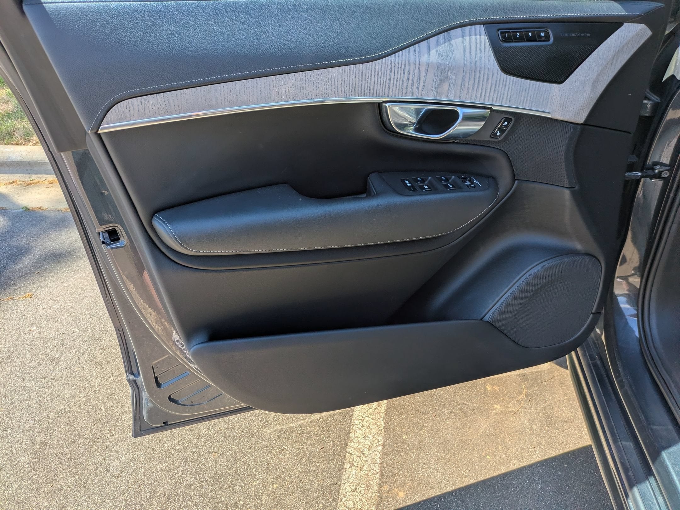 2022 Volvo XC90 Inscription