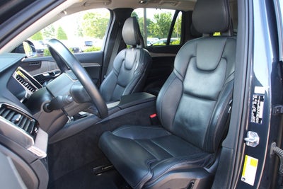 2022 Volvo XC90 Inscription