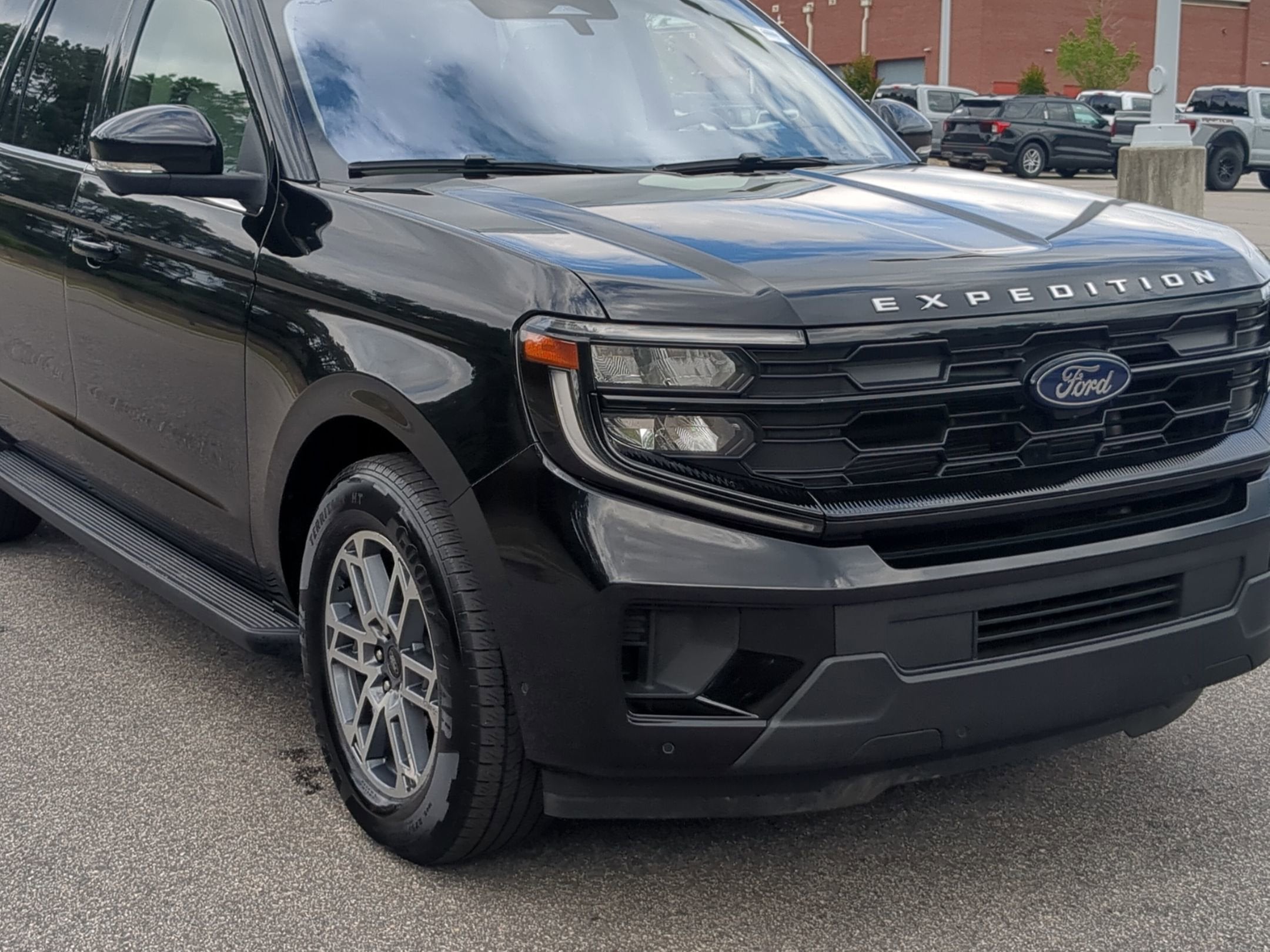 2025 Ford Expedition Max Active