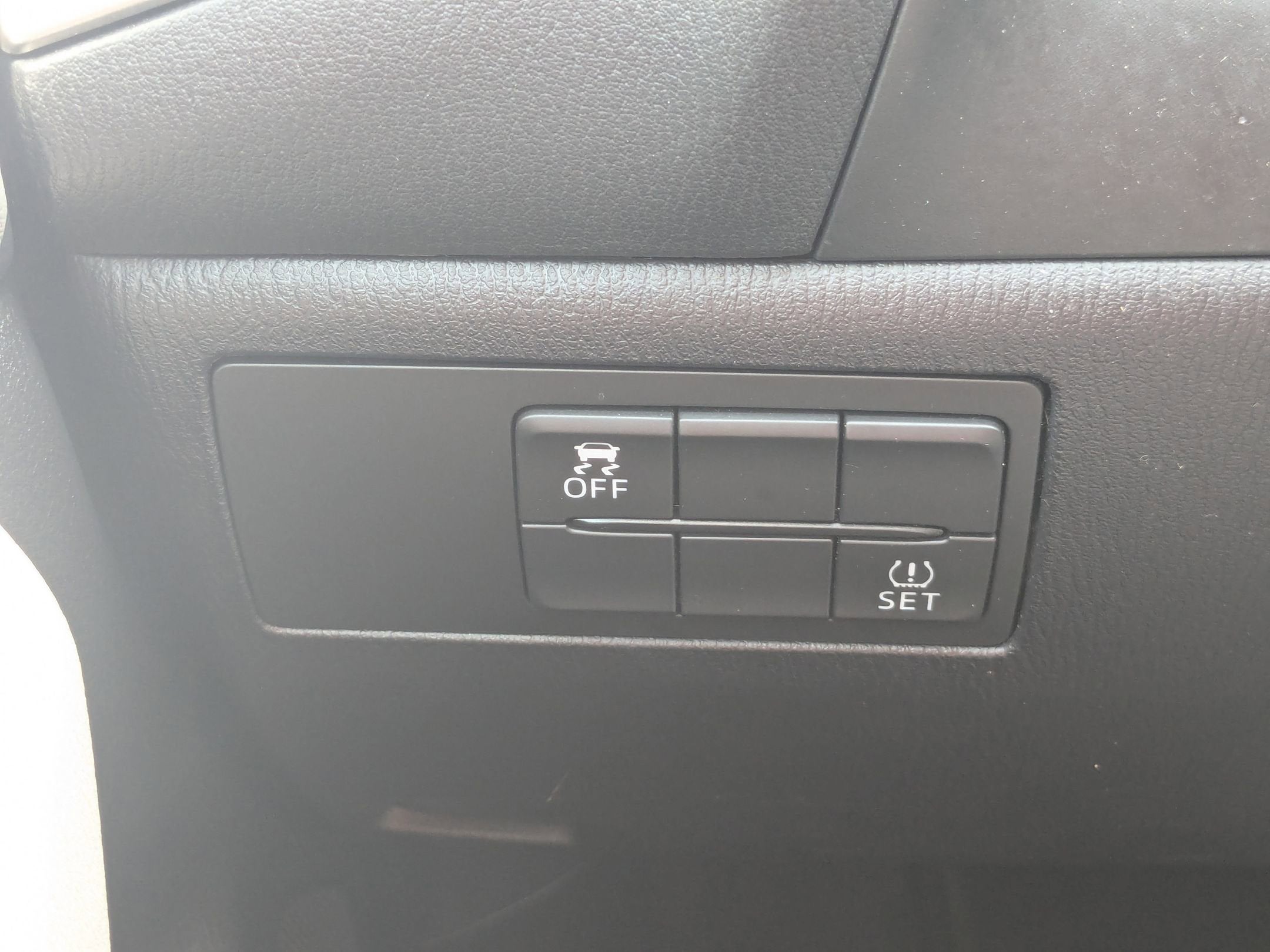 2017 Mazda Mazda3 5-Door Touring 2.5