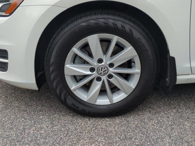 2016 Volkswagen Golf TSI S