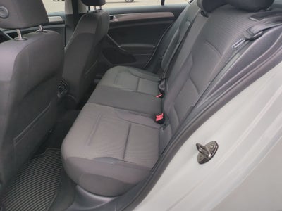 2016 Volkswagen Golf TSI S