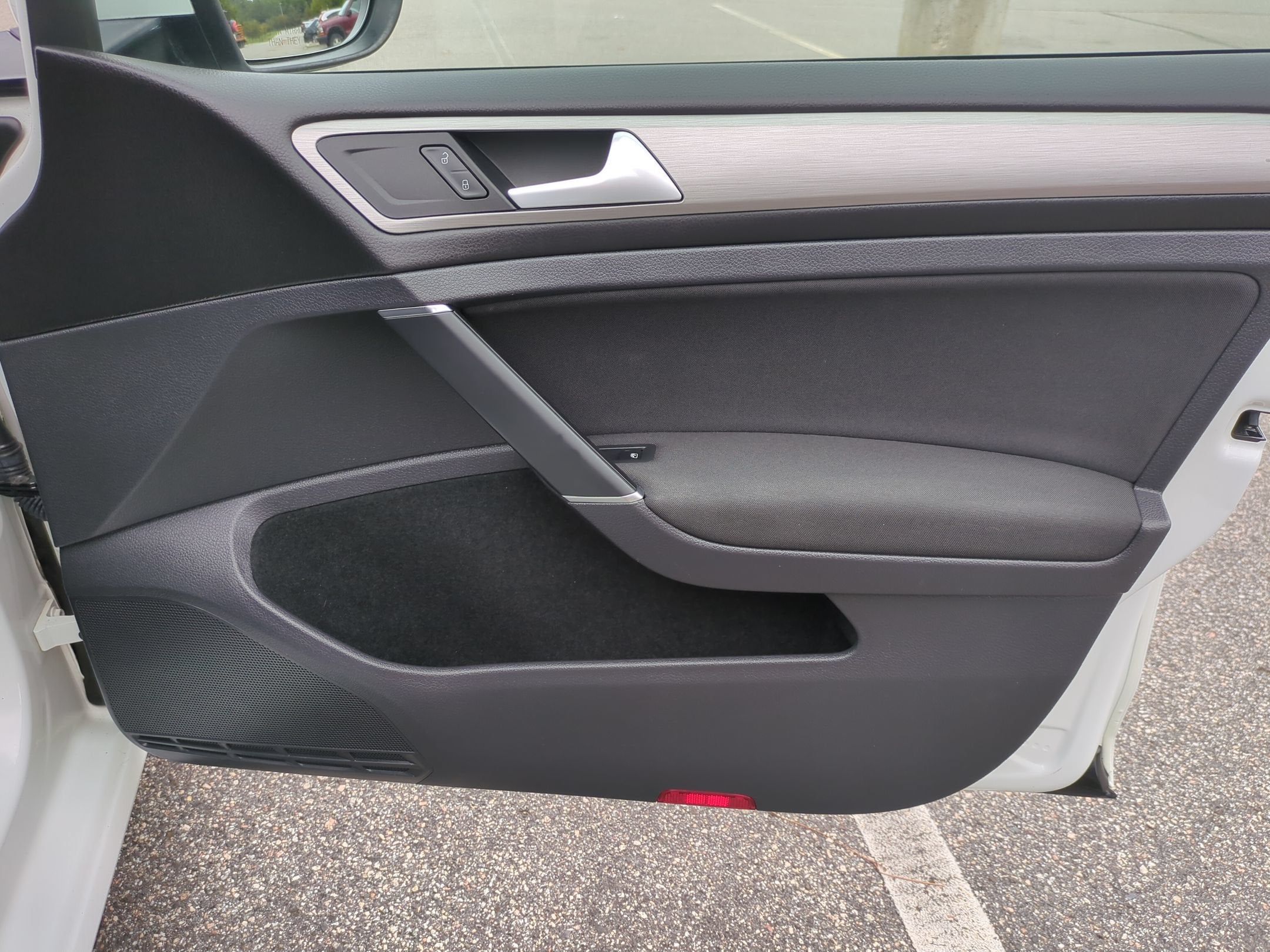 2016 Volkswagen Golf TSI S
