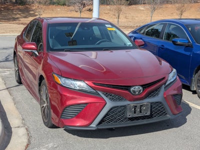 2018 Toyota Camry SE