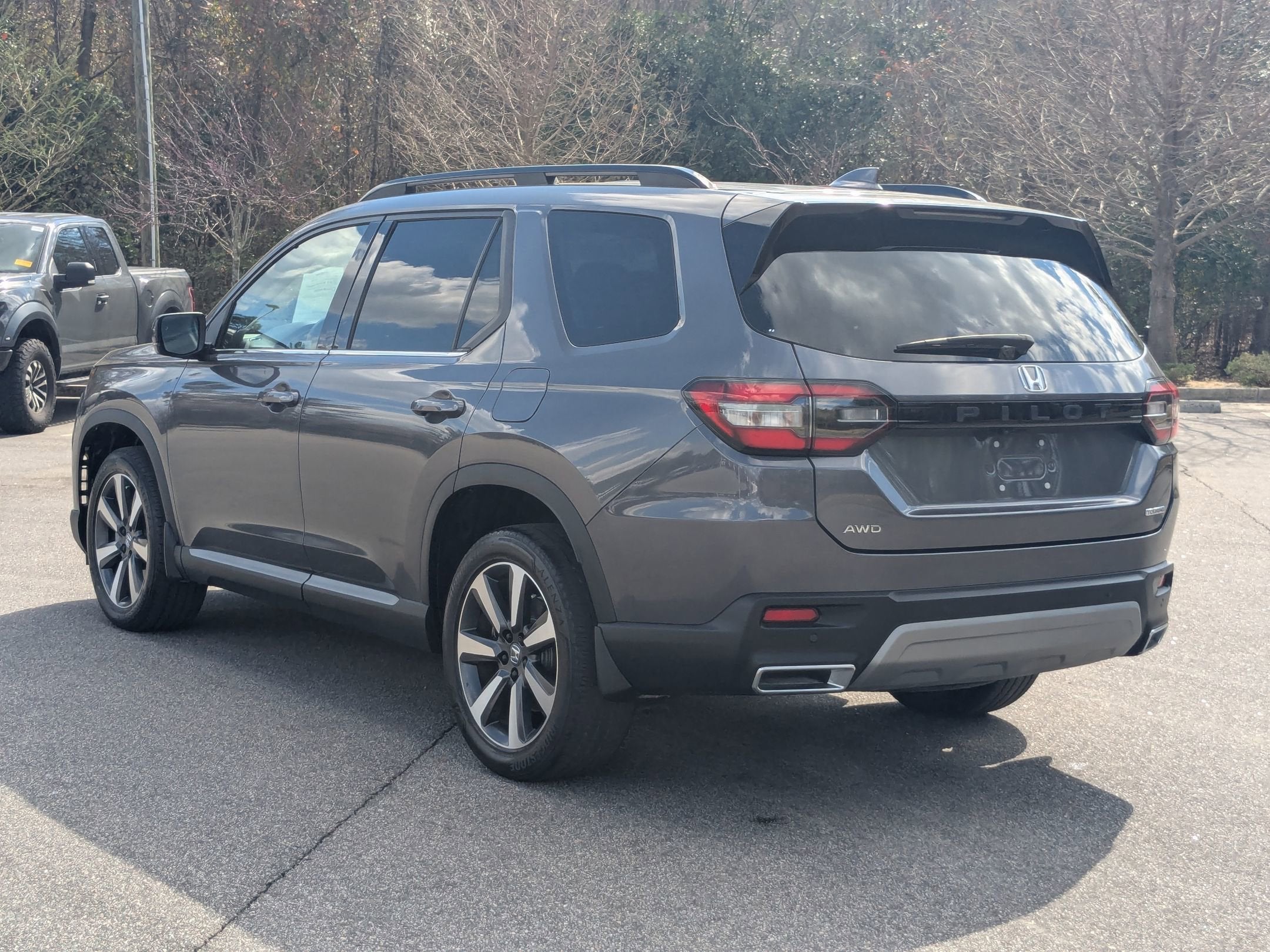 2024 Honda Pilot Touring