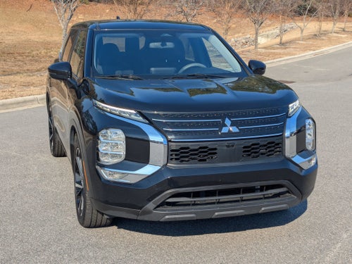 2022 Mitsubishi Outlander ES