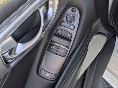 2022 INFINITI Q60 LUXE