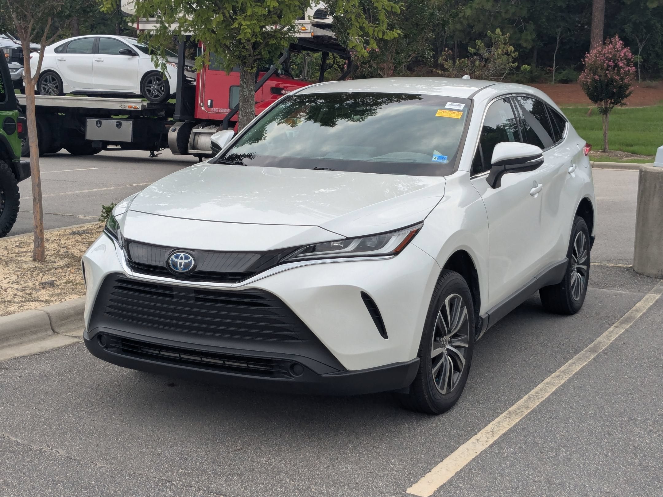2023 Toyota Venza LE