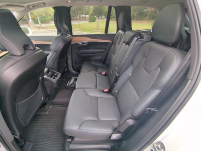 2024 Volvo XC90 Plus Bright Theme