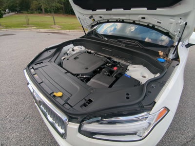 2024 Volvo XC90 Plus Bright Theme