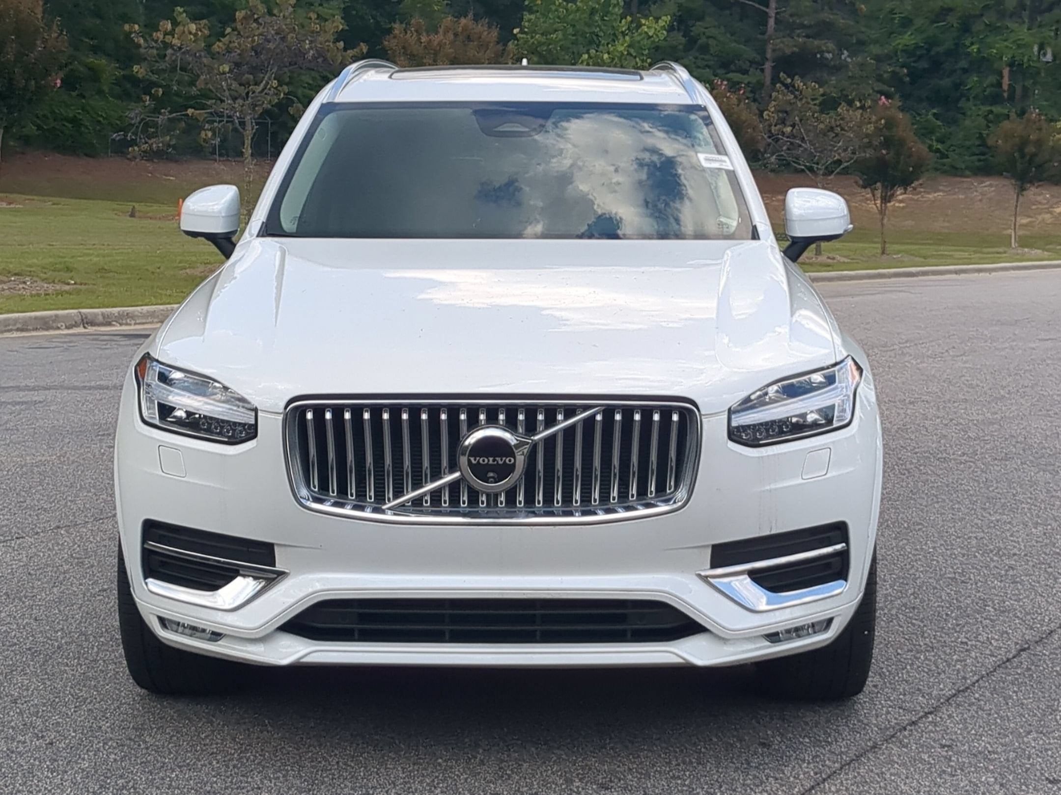 2024 Volvo XC90 Plus Bright Theme
