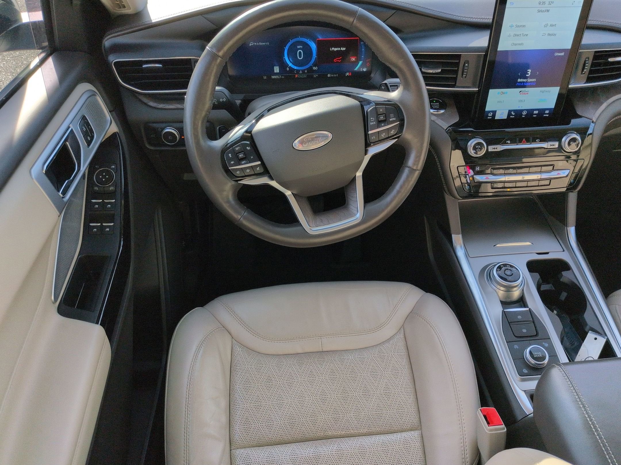 2021 Ford Explorer Platinum