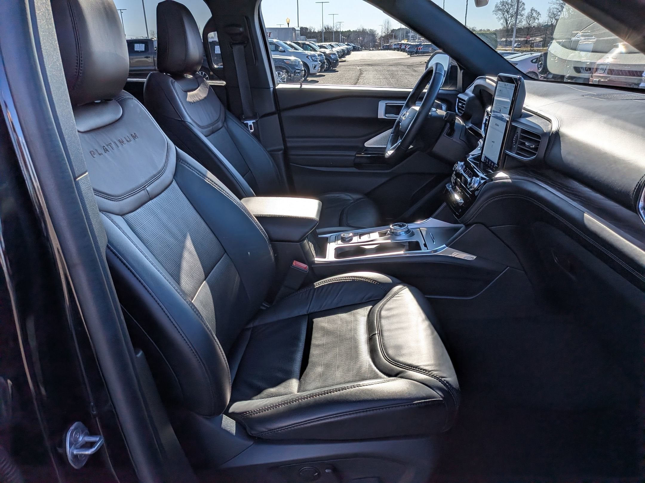 2022 Ford Explorer Platinum