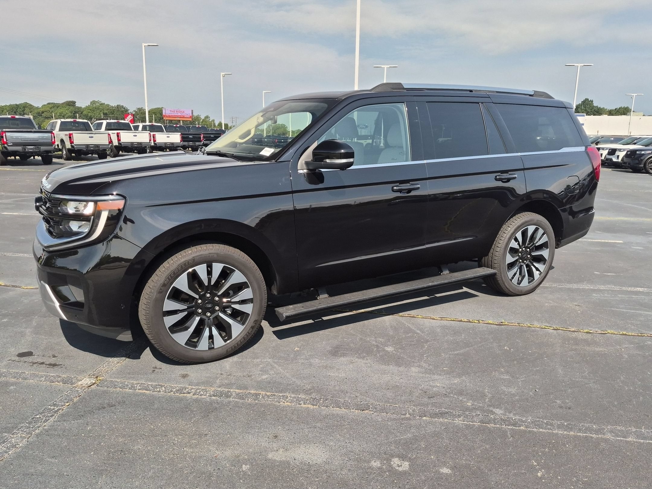 2025 Ford Expedition Platinum