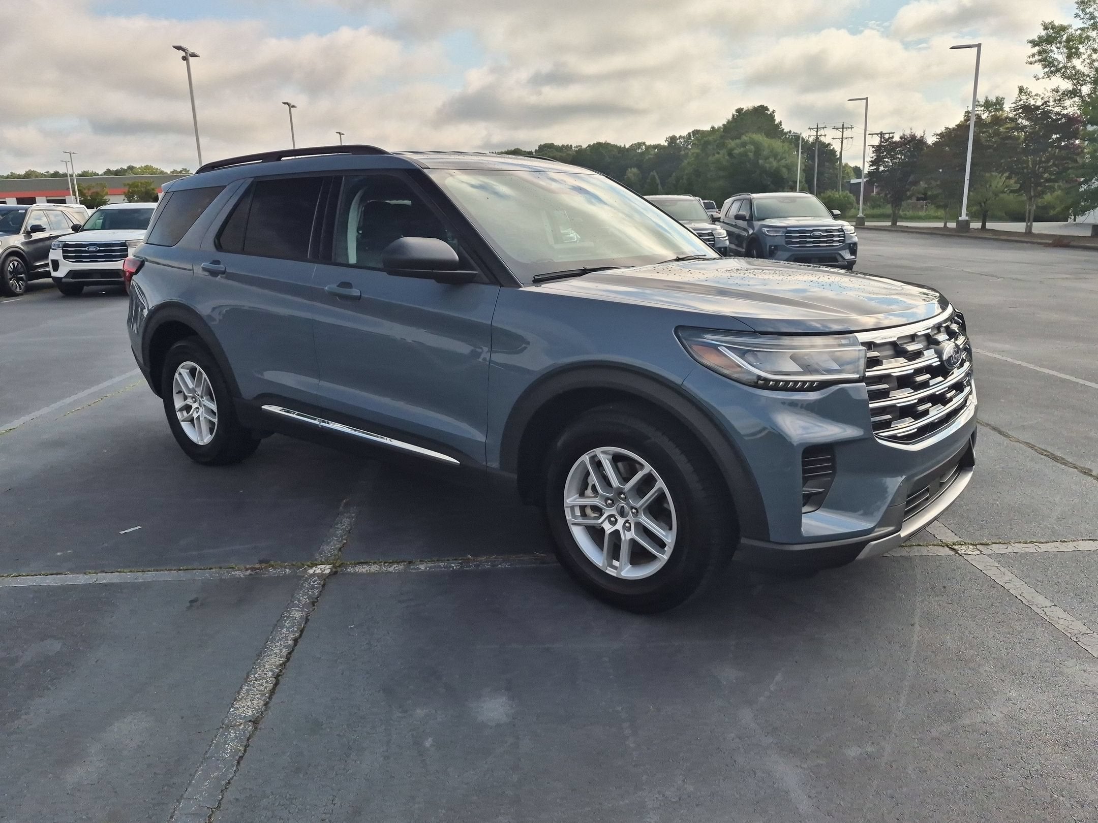 2025 Ford Explorer Active