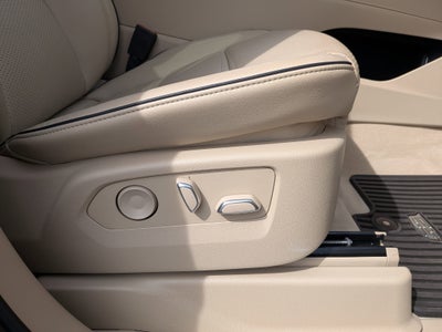 2023 Cadillac Escalade ESV 4WD Premium Luxury