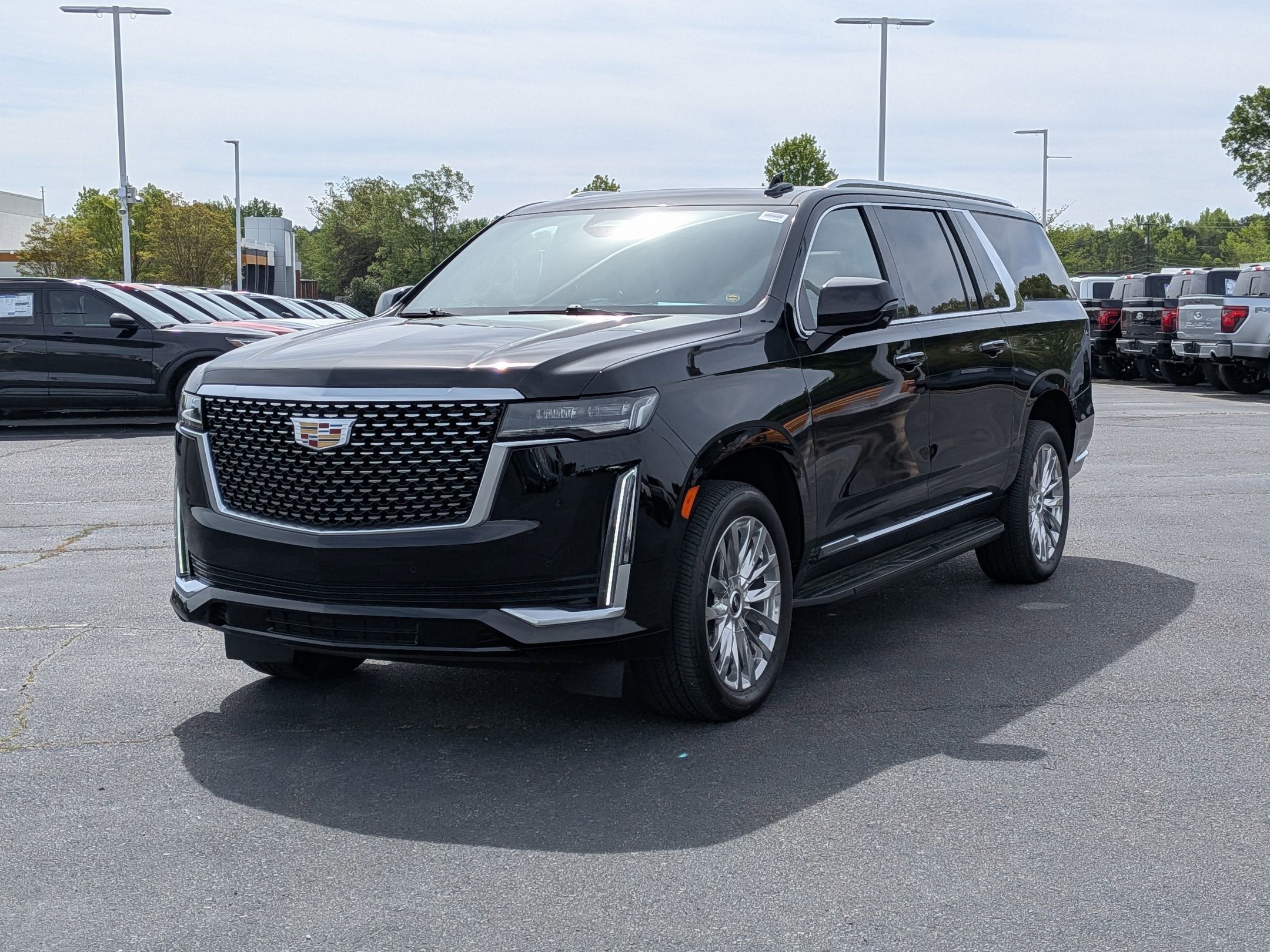 2023 Cadillac Escalade ESV 4WD Premium Luxury