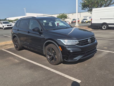 2023 Volkswagen Tiguan SE R-Line Black