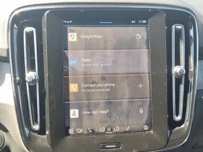2025 Volvo XC40 Core Bright Theme