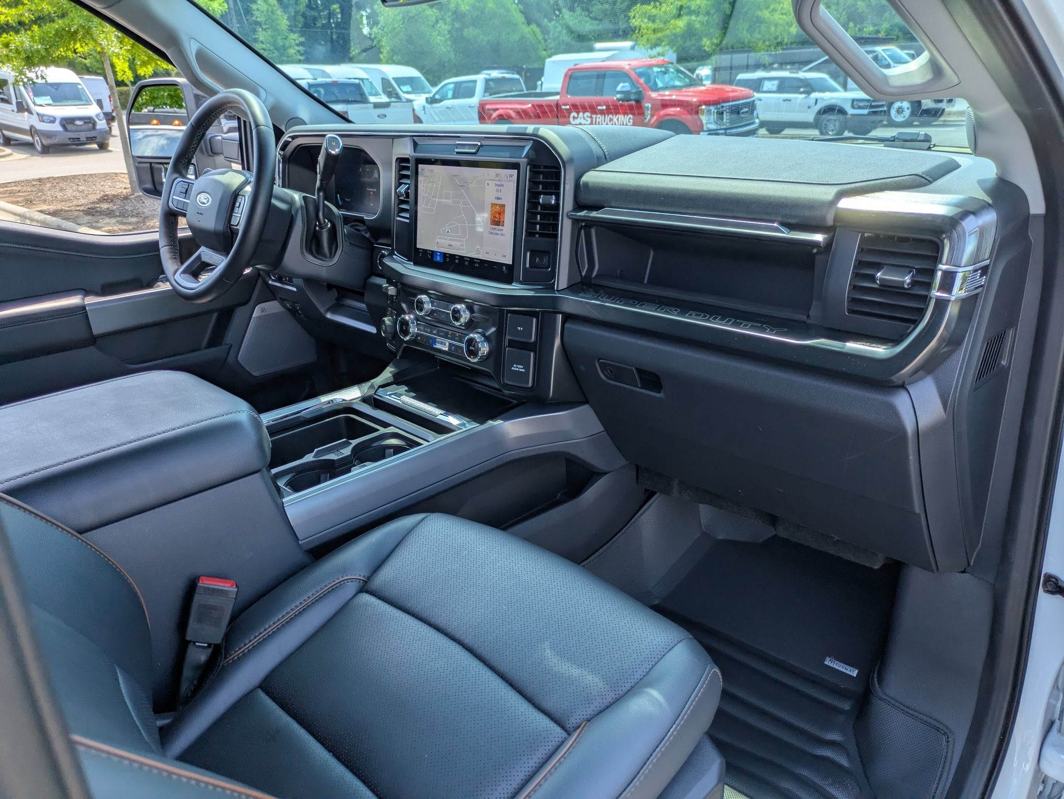 2025 Ford Super Duty F-450 DRW LARIAT