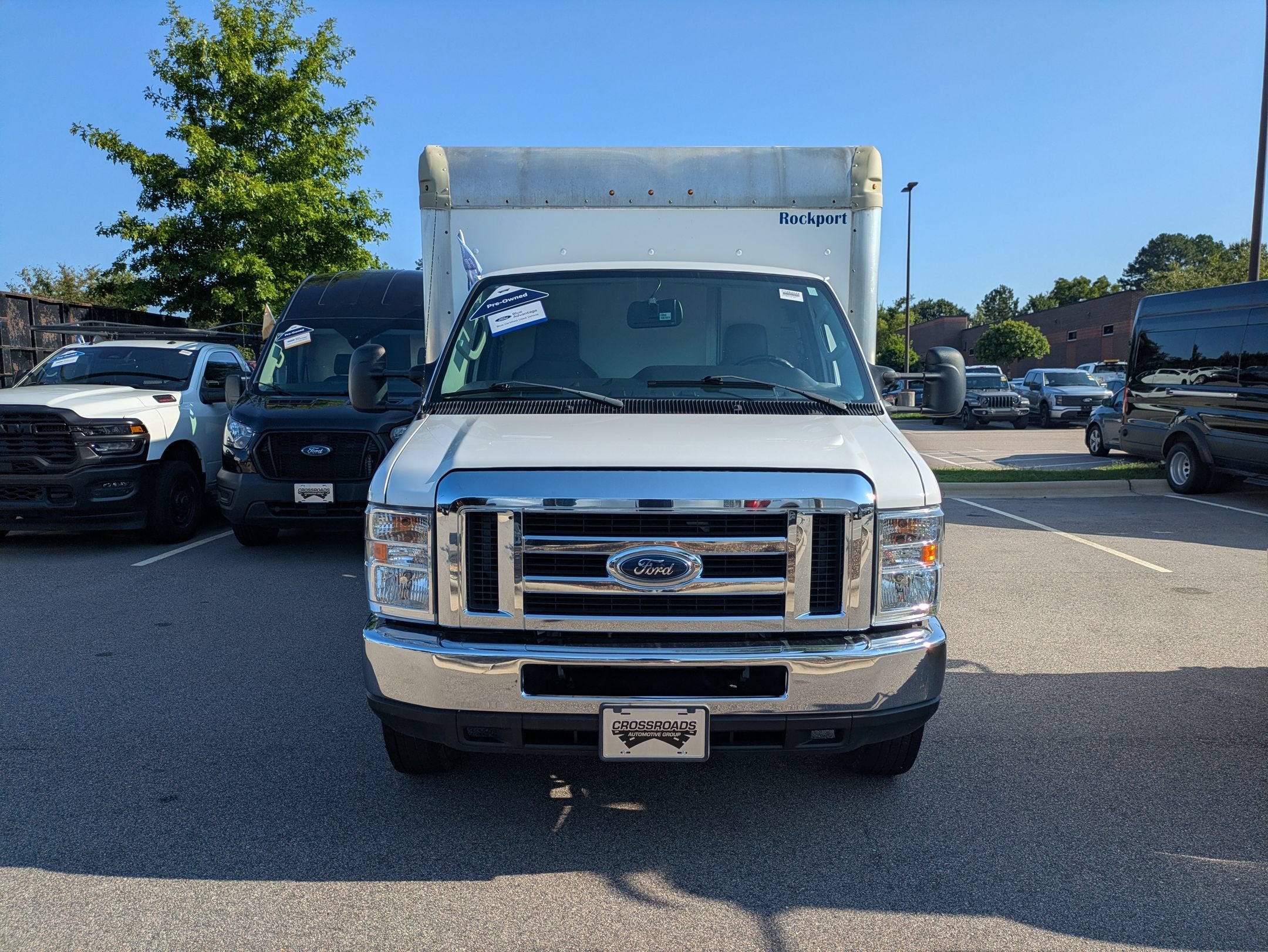 2018 Ford E-Series Cutaway Base
