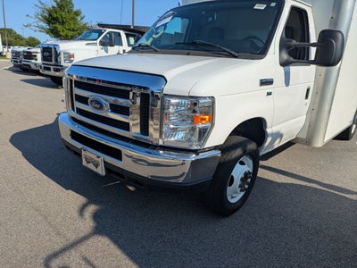 2018 Ford E-Series Cutaway Base