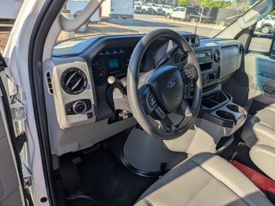 2024 Ford E-Series Cutaway Base