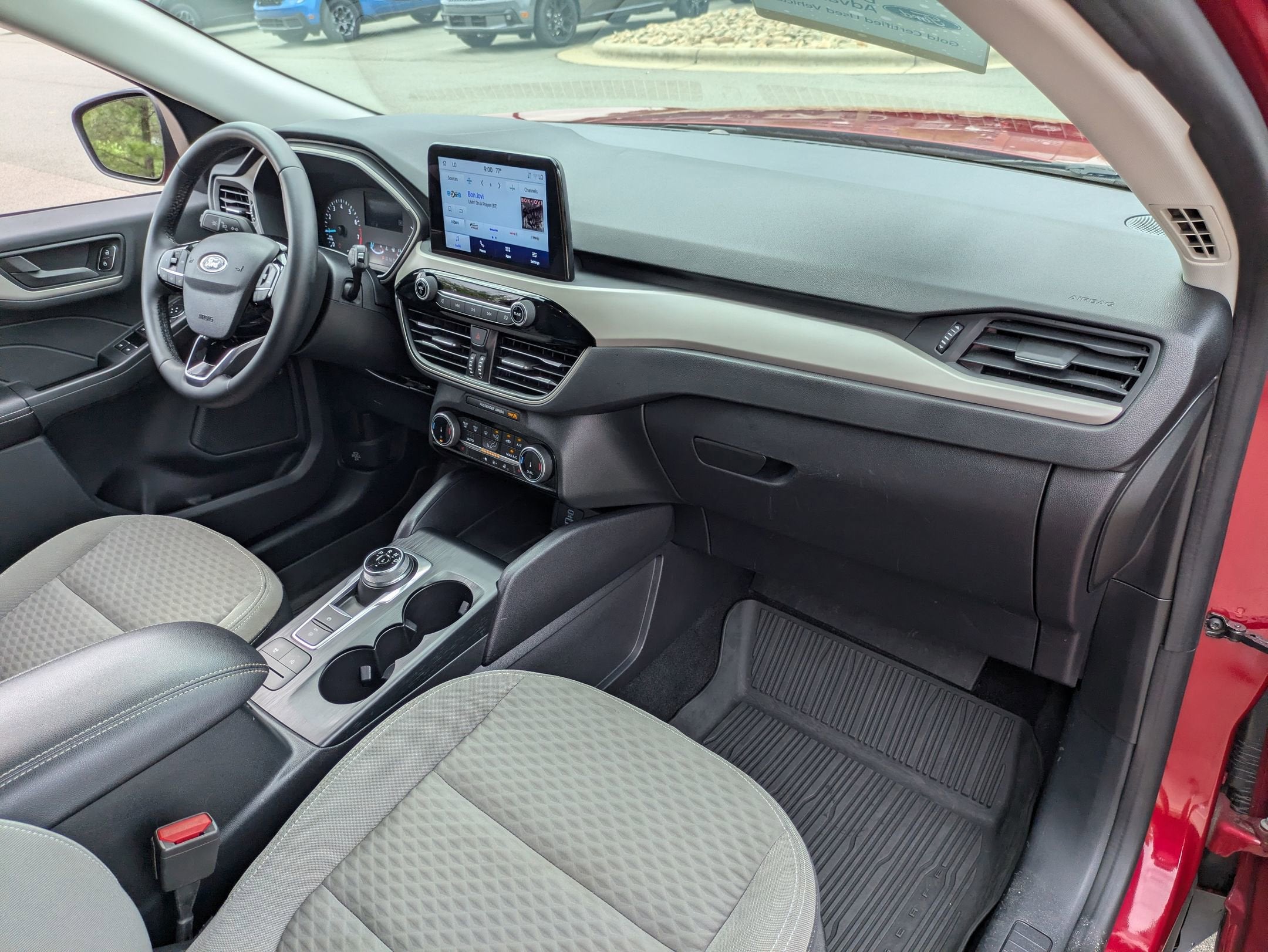 2022 Ford Escape SE