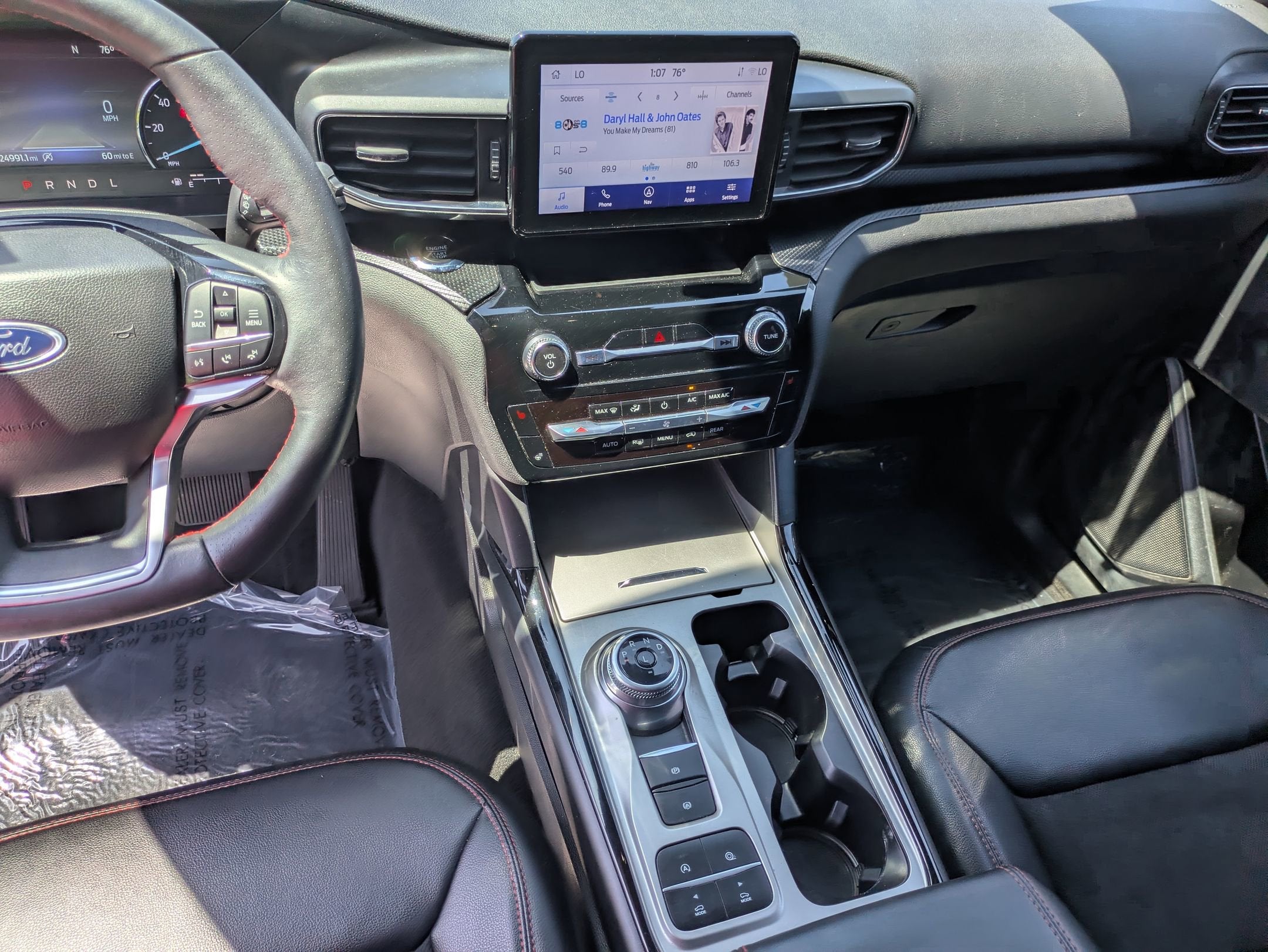 2024 Ford Explorer ST-Line