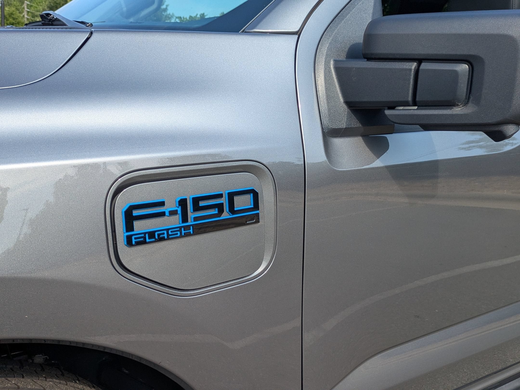2025 Ford F-150 Lightning Flash