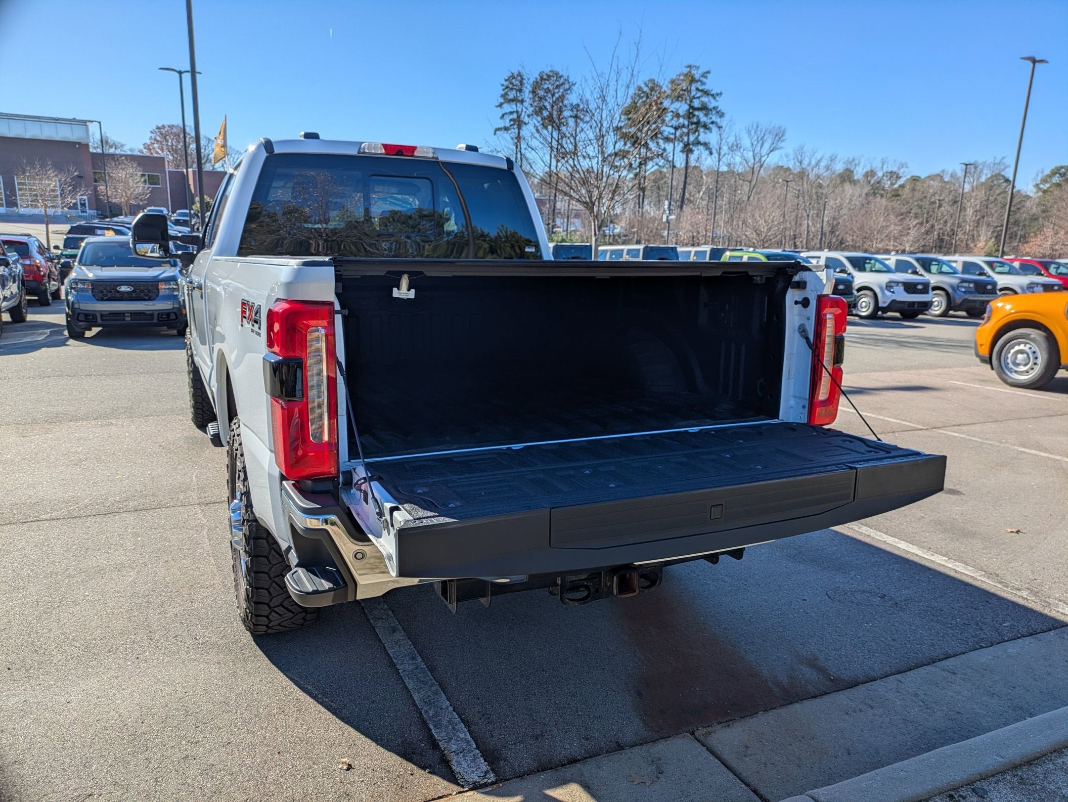 2023 Ford Super Duty F-350 SRW LARIAT