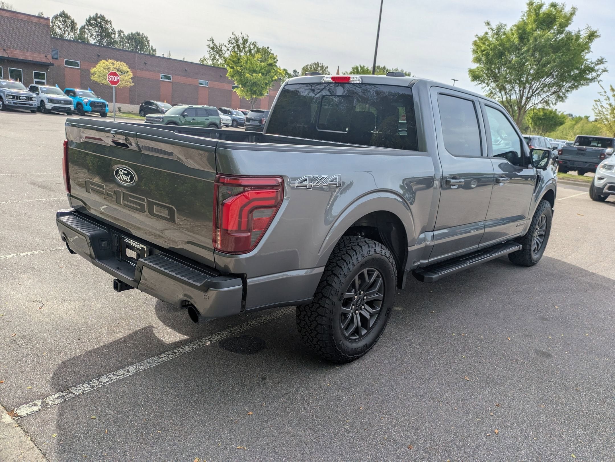 2025 Ford F-150 LARIAT