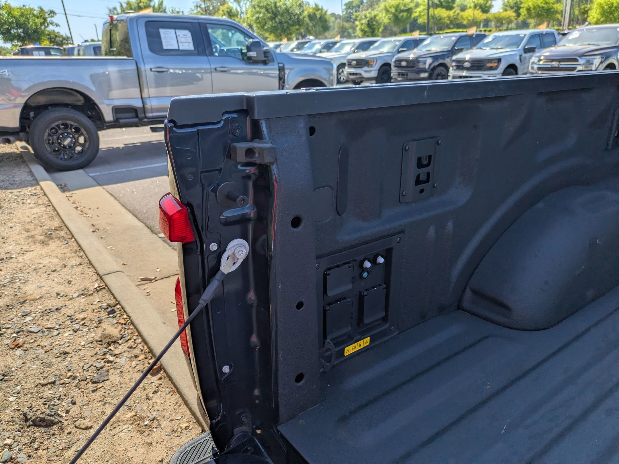 2025 Ford F-150 Lightning XLT