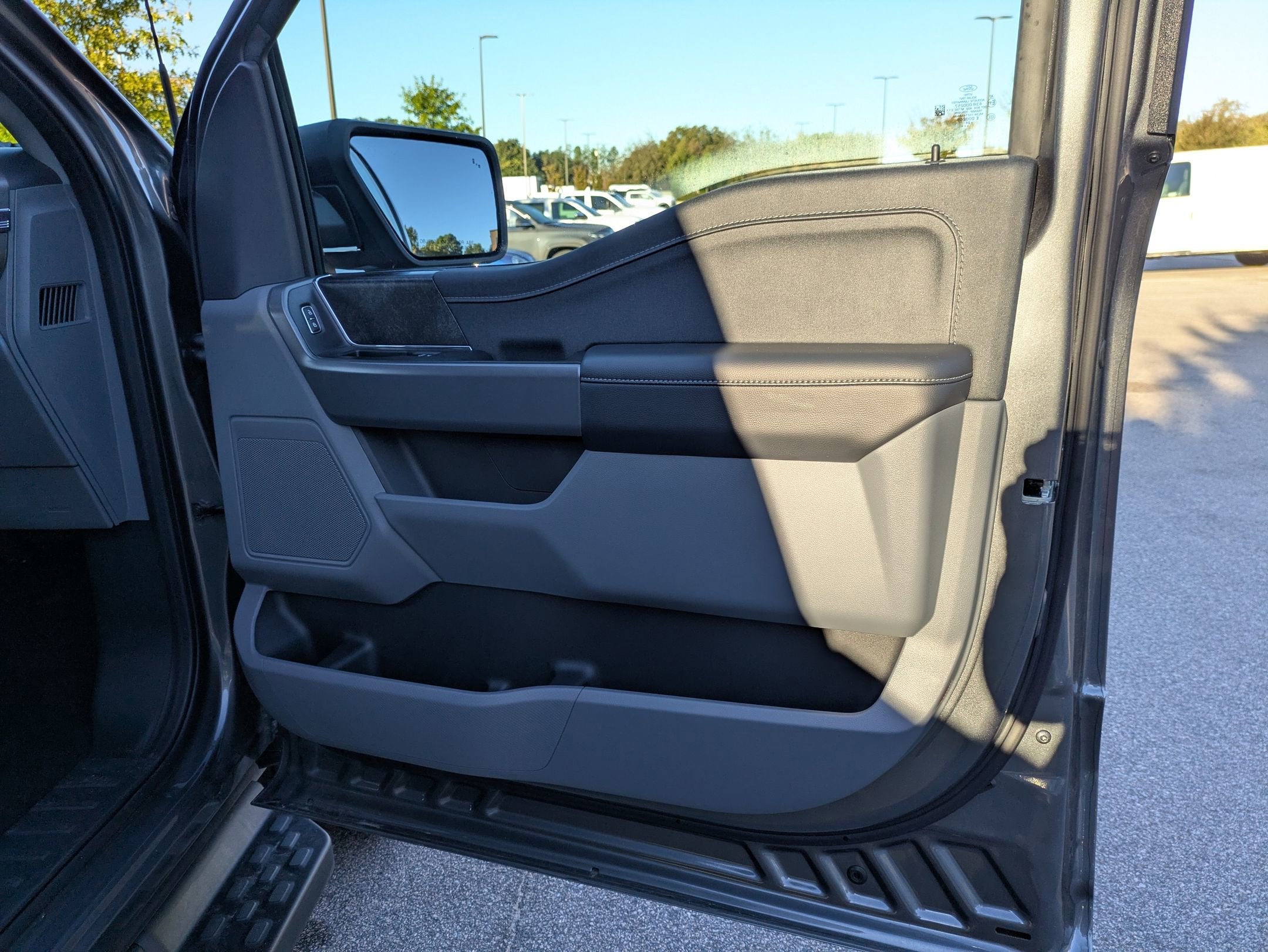 2024 Ford F-150 Lightning XLT