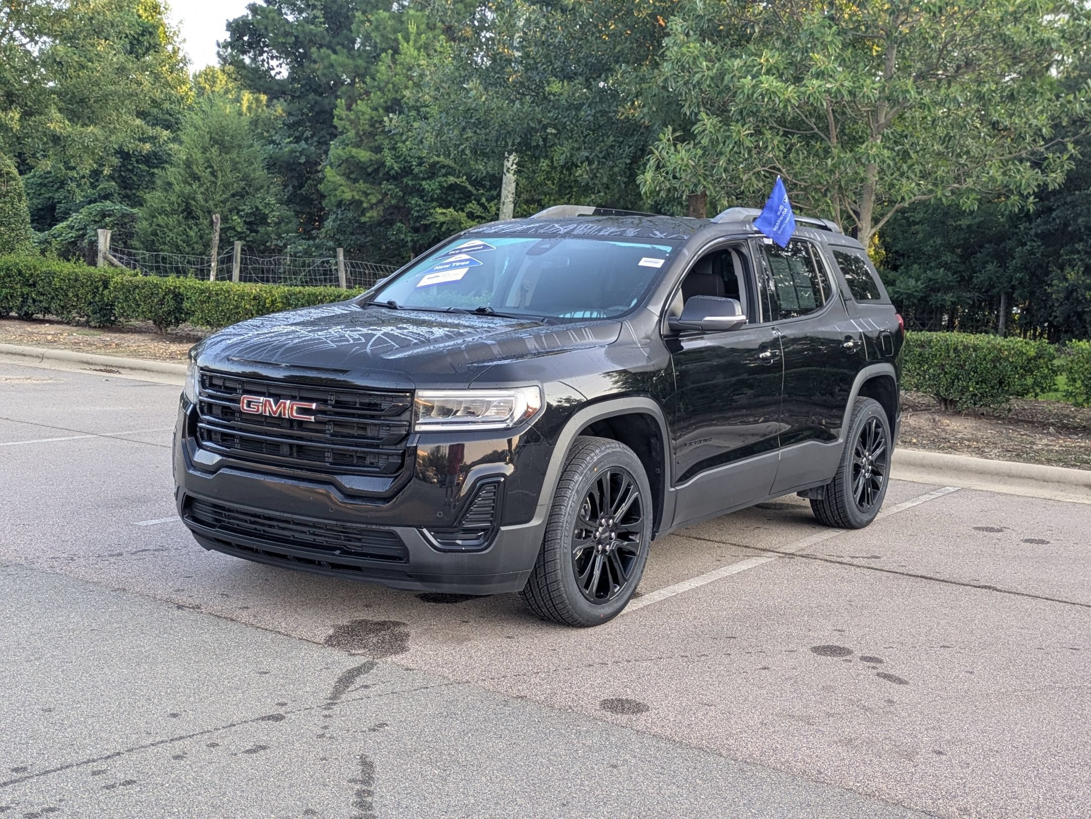 2023 GMC Acadia SLE